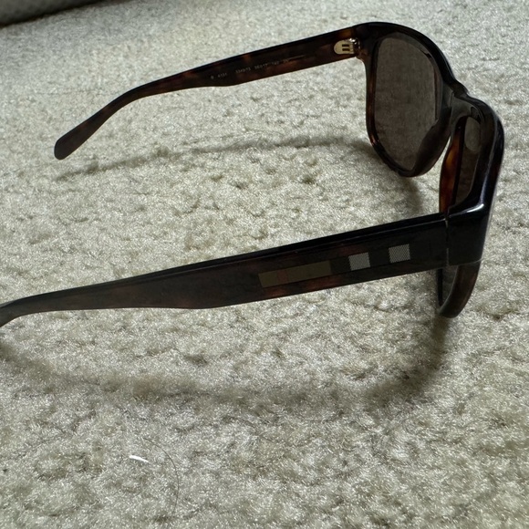 Burberry Sunglasses B 4131 3349/83 56-17 140 3P - Picture 4 of 7